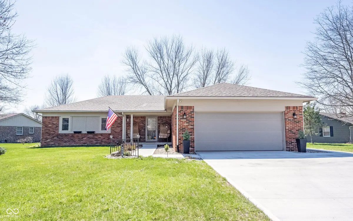 506 Swan DR, Fortville, IN 46040