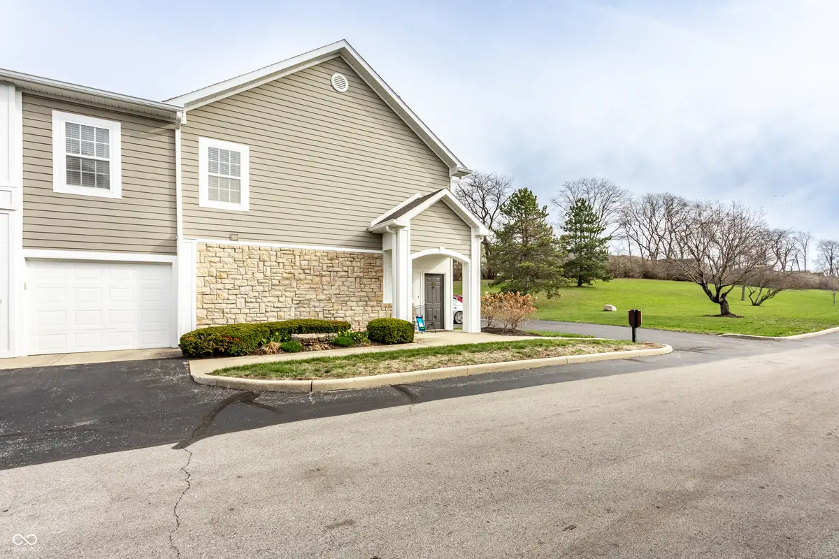 1344 Shadow Ridge RD, Indianapolis, IN 46280