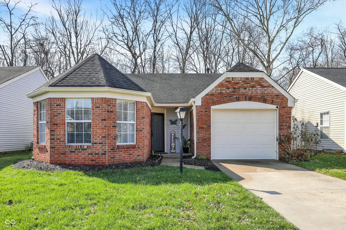 6723 Sundown DR S, Indianapolis, IN 46254