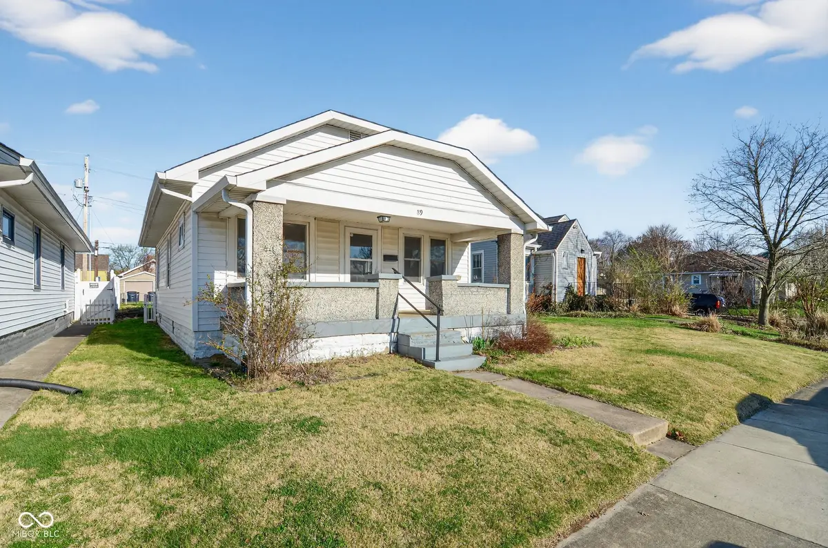 89 S 6th AVE, Beech Grove, IN 46107