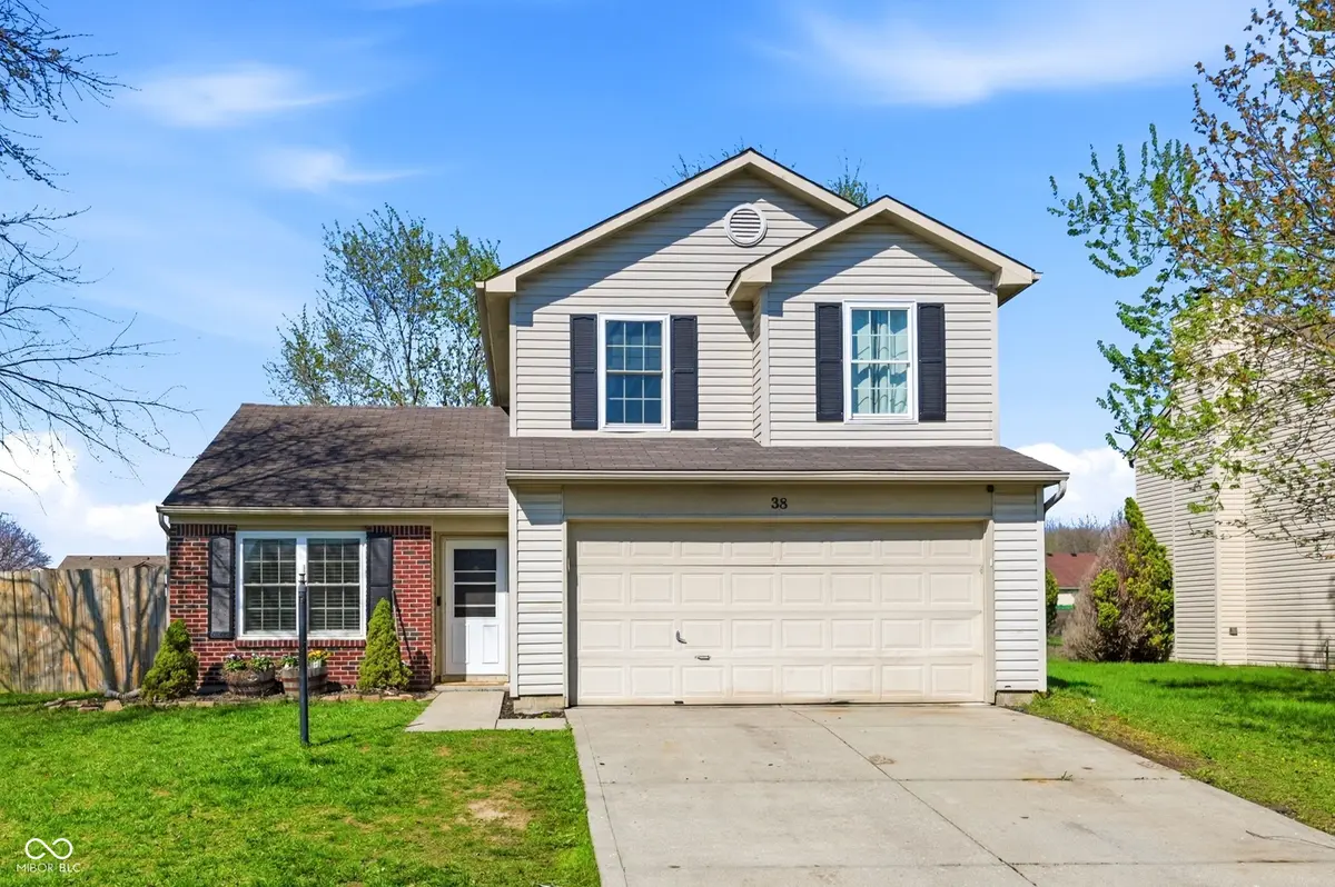 38 Lasalle LN, Pittsboro, IN 46167