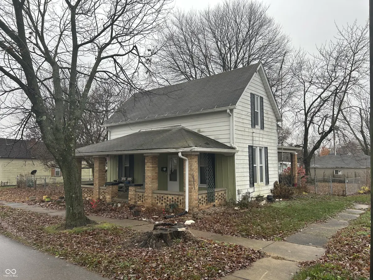 1200 Cook ST, Clay City, IN 47841