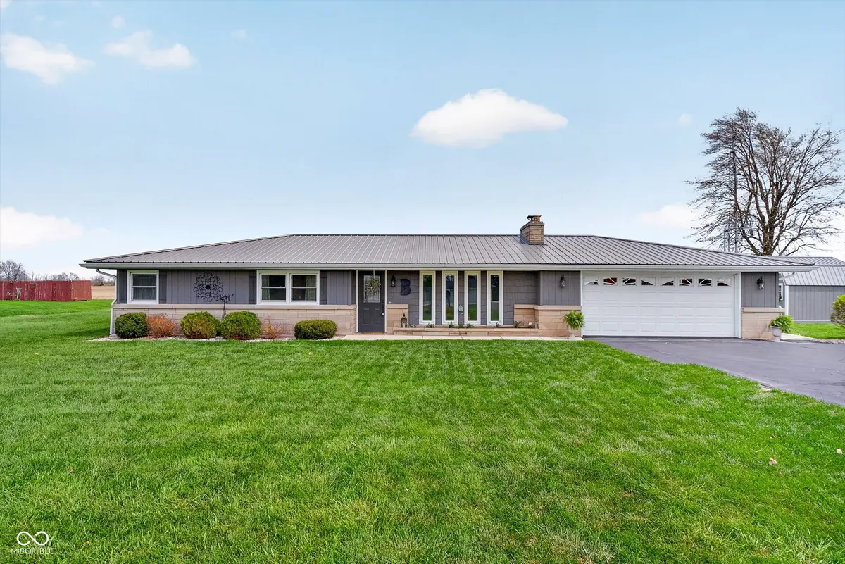 10751 S 100 E, Fairmount, IN 46928