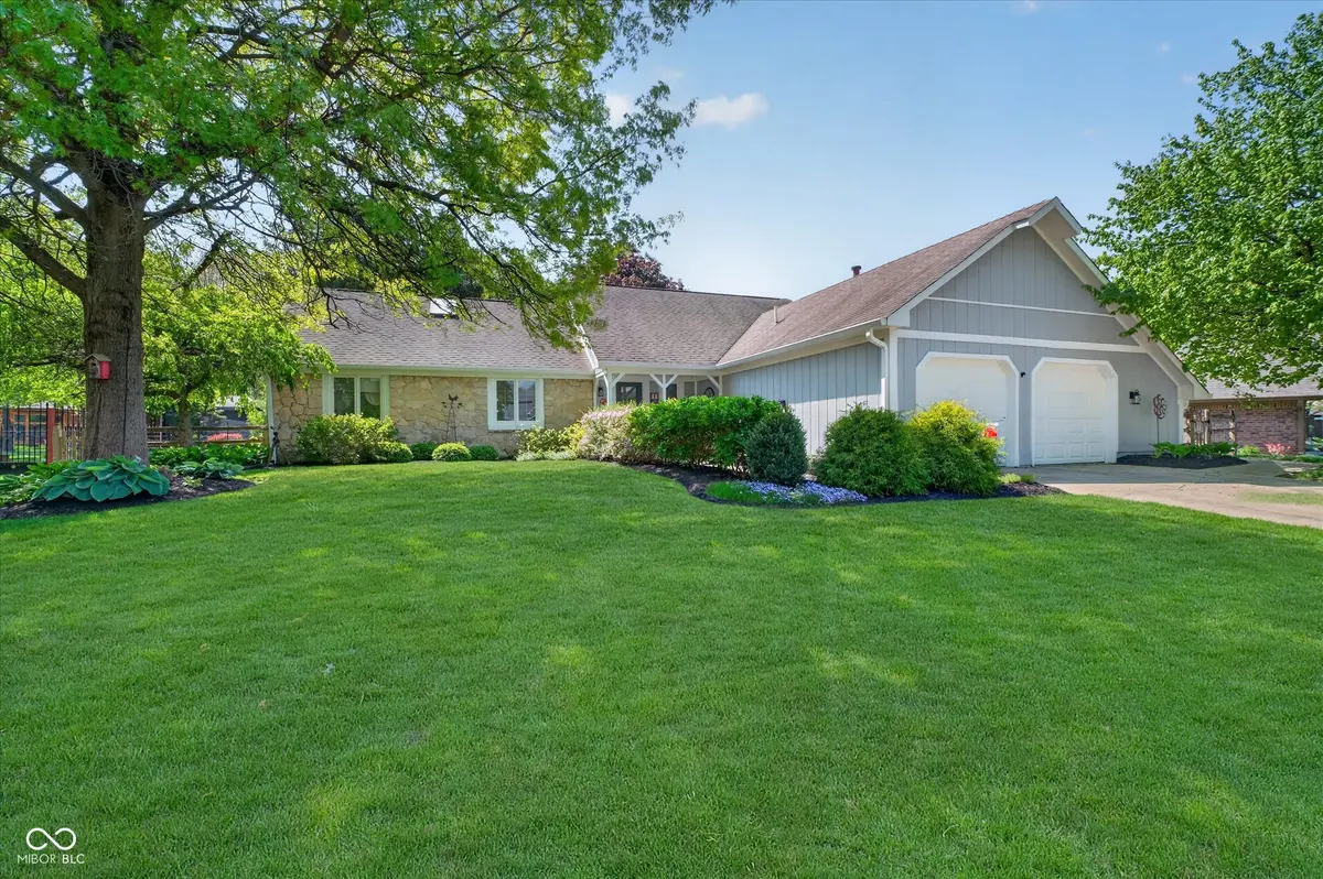 9207 Log Run DR N, Indianapolis, IN 46234