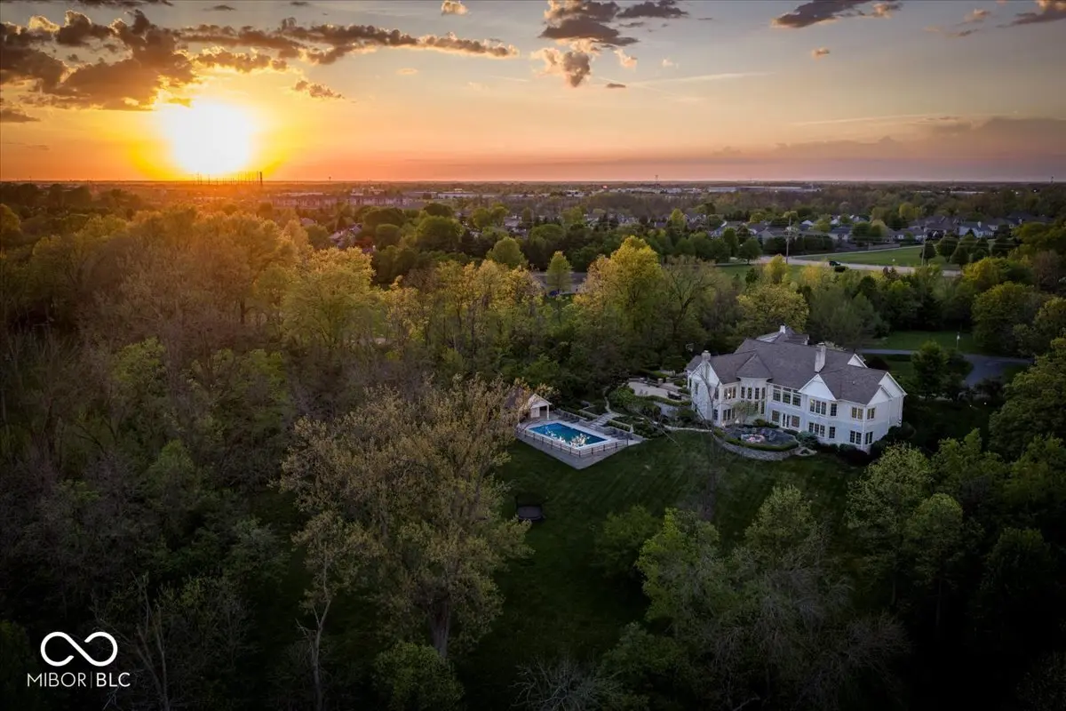 10511 E 116th ST, Fishers, IN 46037