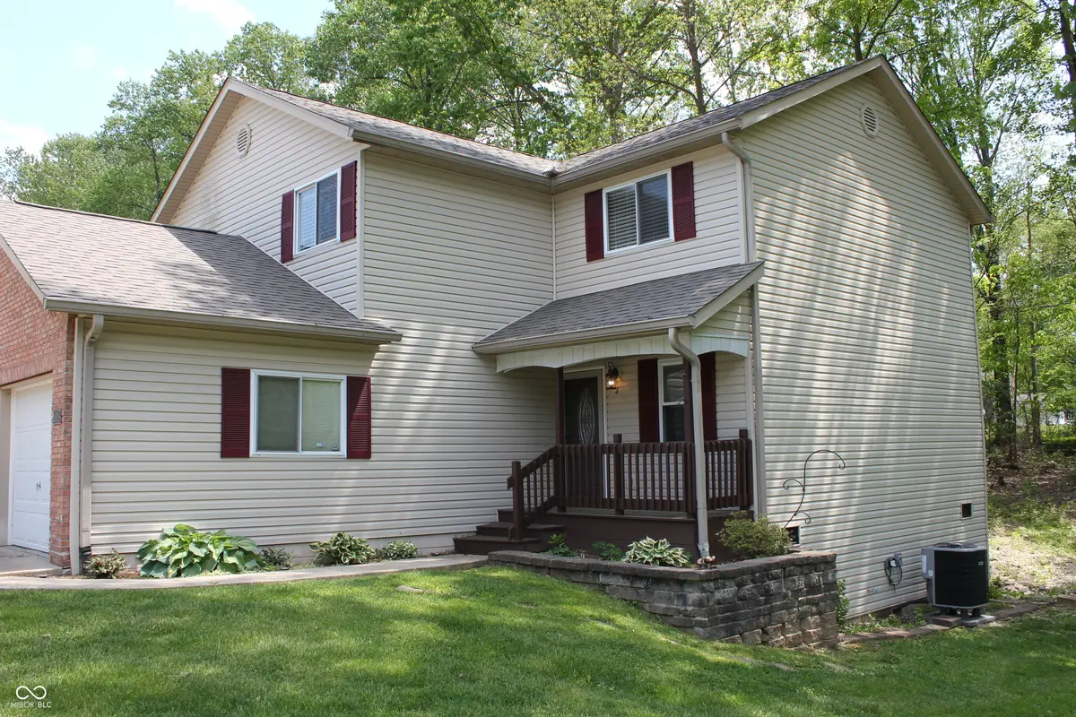 1018 N Forest View DR S, Ellettsville, IN 47429