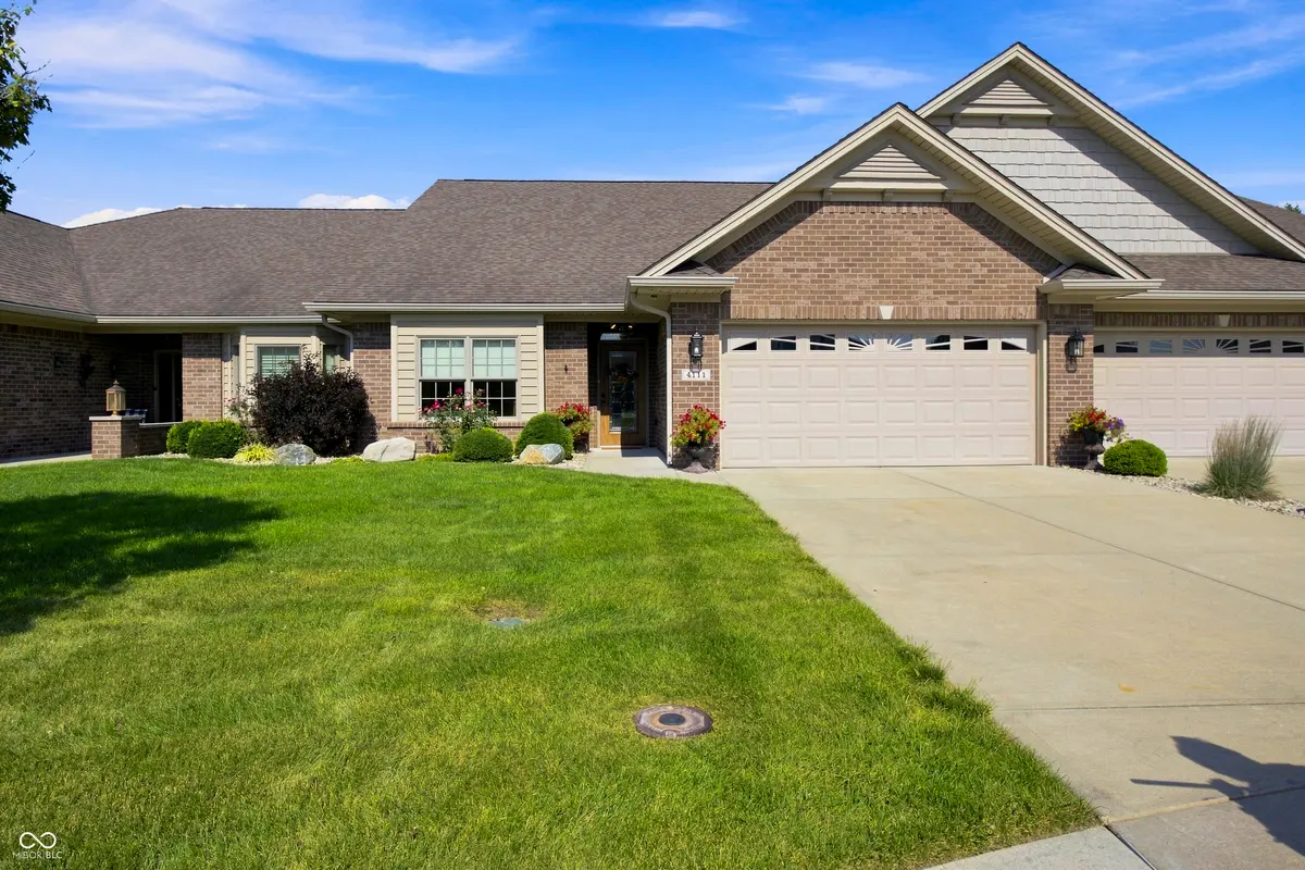 4111 Melbourne DR, Columbus, IN 47203
