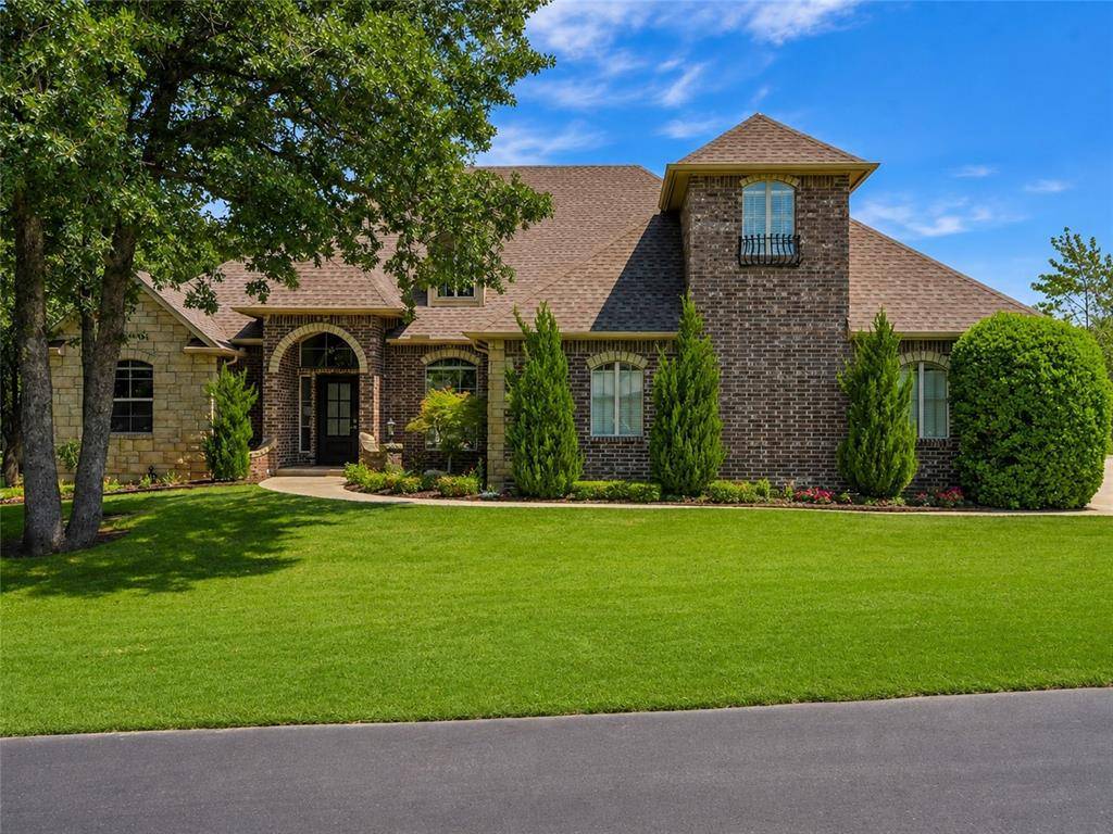 674 Stone BRG, Edmond, OK 73034