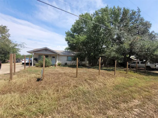 134 Whispering Pines DR, Bastrop, TX 78602