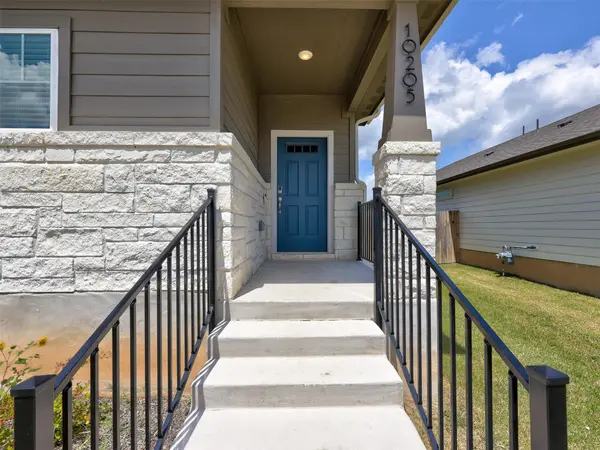 10205 Mager LN, Hutto, TX 78634