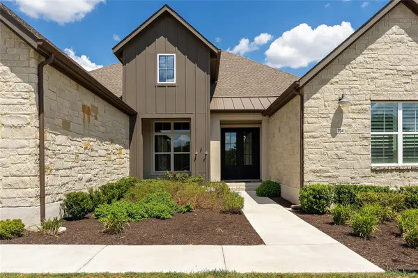 704 Prairie Clover DR, Dripping Springs, TX 78620