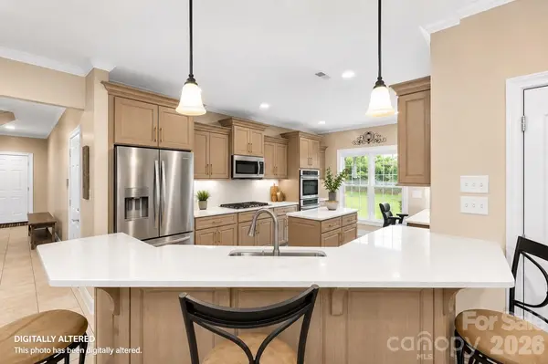 5424 Old Town LN, Gastonia, NC 28056