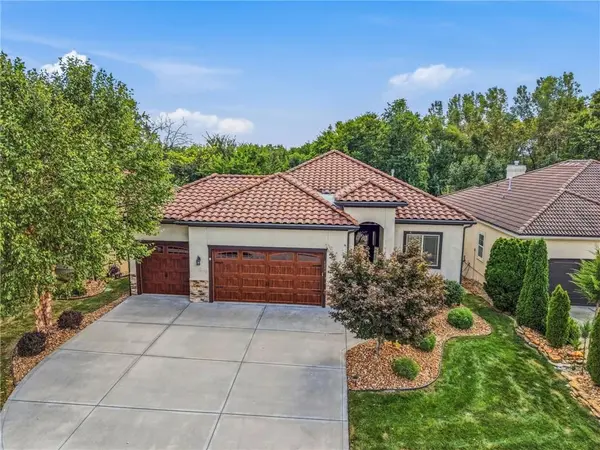 1209 SW 40TH ST, Lee's Summit, MO 64082