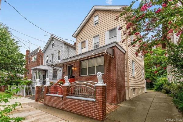 2516 Glebe AVE, Bronx, NY 10461