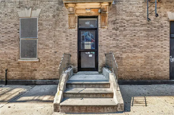 2476 Arthur AVE, Bronx, NY 10458