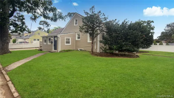 1180 Woodfield RD, Rockville Centre, NY 11570