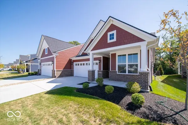 3923 Holly Brook DR, Westfield, IN 46062