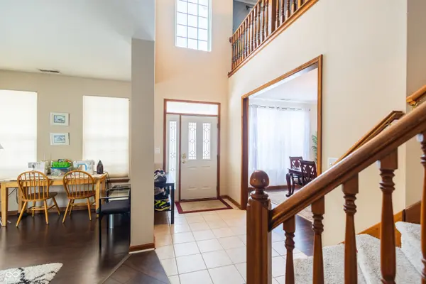 1136 Meriman DR, Greenwood, IN 46143