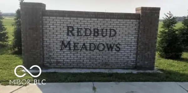 6778 Redbud LN, Seymour, IN 47274