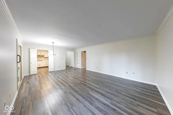 5525 Roxbury TER, Indianapolis, IN 46226