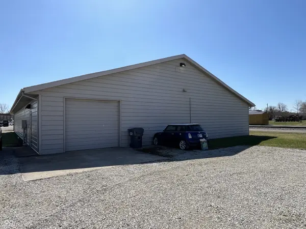 106 N Franklin ST, Dunkirk, IN 47336
