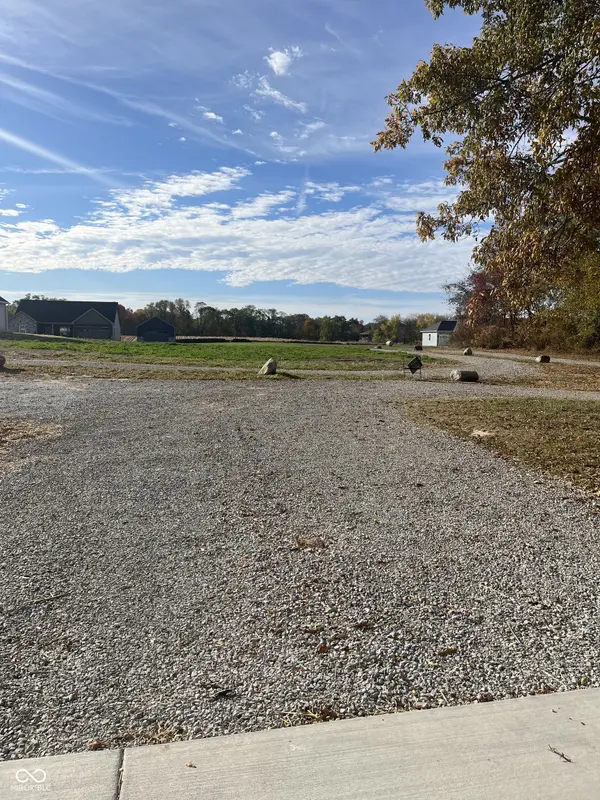 114 Red Oak LN, Covington, IN 47932
