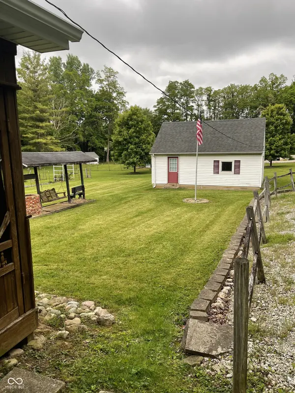 9267 S Water ST, Knightstown, IN 46148