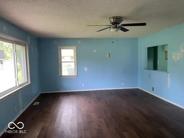 8045 Briarwood DR, Indianapolis, IN 46227