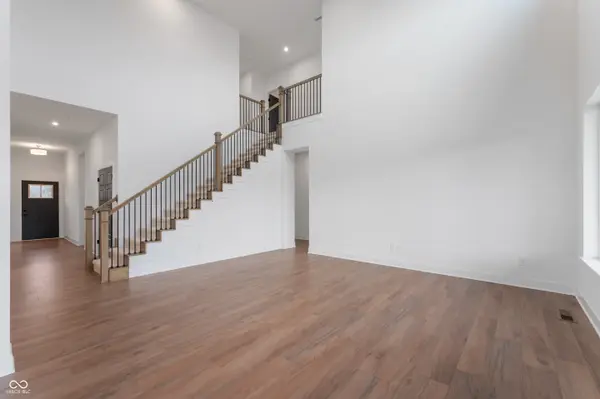 11911 Gray Ghost WAY, Fishers, IN 46040