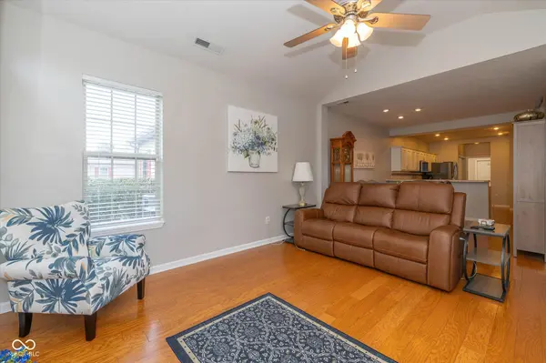 5821 Cool Hollow WAY, Indianapolis, IN 46237