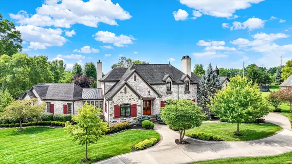 8581 Hunt Club RD, Zionsville, IN 46077
