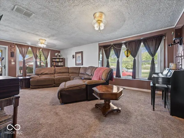 6982 E Michigan RD, Waldron, IN 46182
