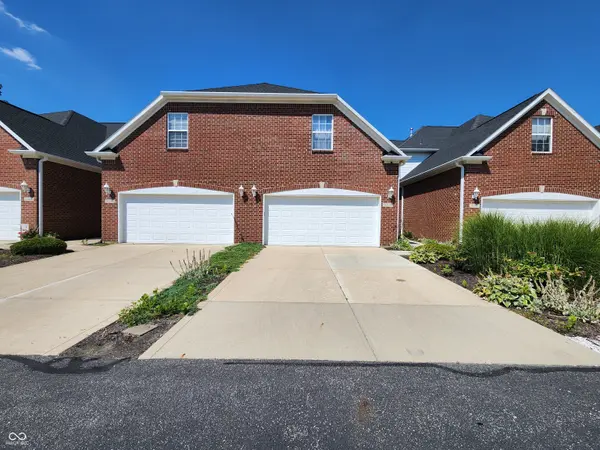 16316 Meadowlands LN, Westfield, IN 46074