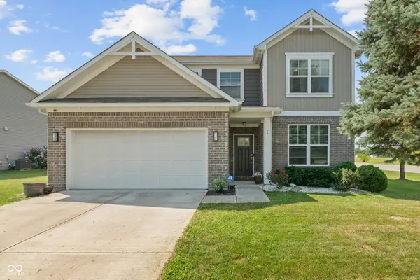 771 Penny LN, Pittsboro, IN 46167