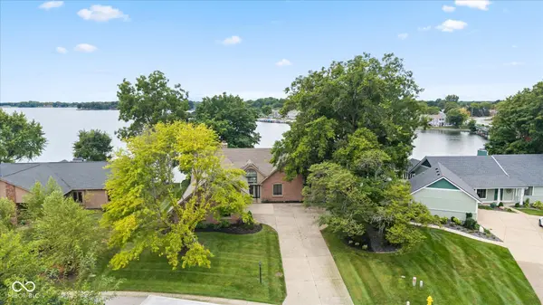 103 Edgewater DR, Noblesville, IN 46062