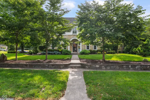 1004 N Meadow LN, Muncie, IN 47304