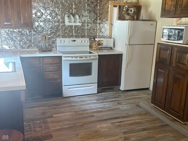 1371 Clark RD, Spencer, IN 47460