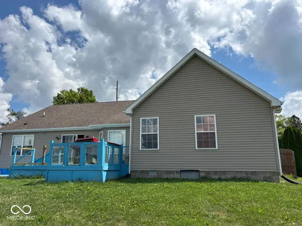 504 S McMinn RD, Centerville, IN 47330