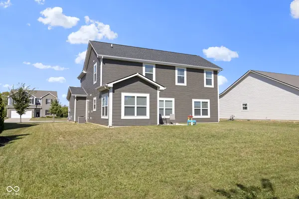 6361 N Cedarwood DR, Mccordsville, IN 46055