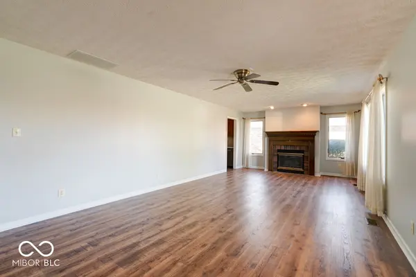 1031 Woodridge, Brownsburg, IN 46112