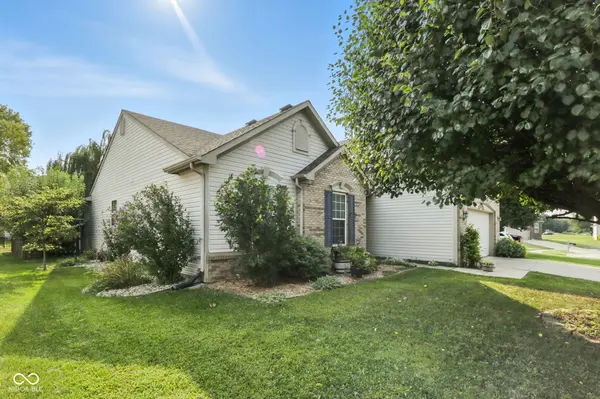 1085 Sycamore CT, Greenwood, IN 46143