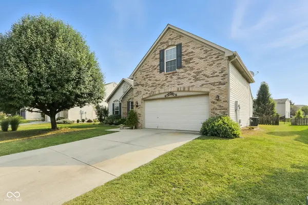 1085 Sycamore CT, Greenwood, IN 46143