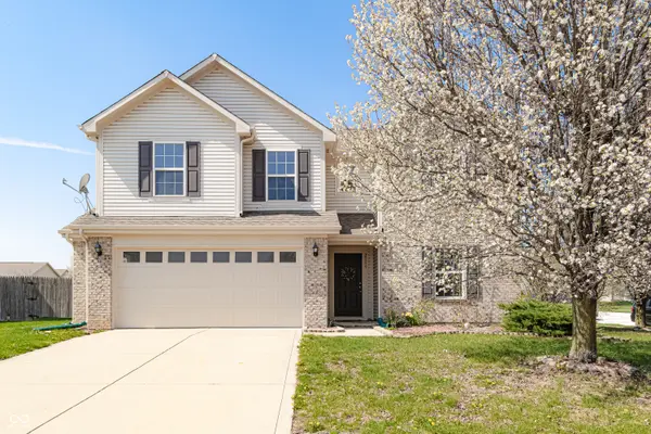 2556 Liatris DR, Plainfield, IN 46168