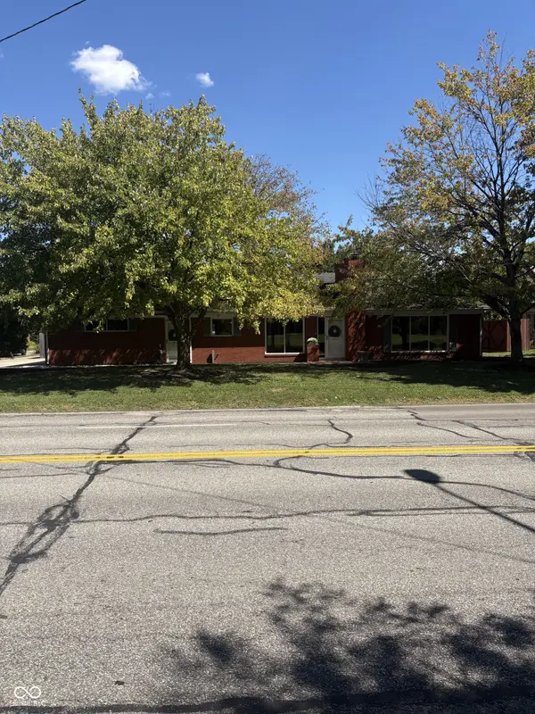 1921 Washington ST, Columbus, IN 47201