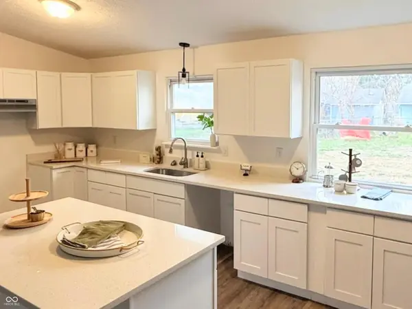 5330 Brazos DR, Indianapolis, IN 46237