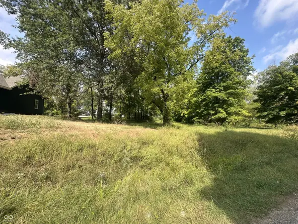 12158 Spring Creek DR, Covington, IN 47932