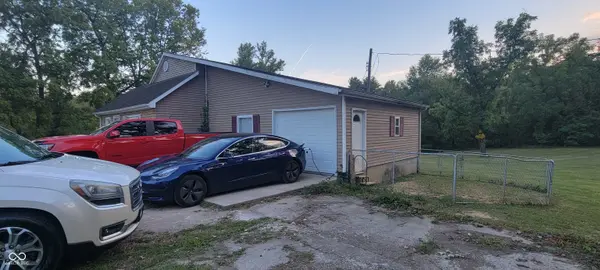 1905 W Brownstown RD, North Vernon, IN 47265