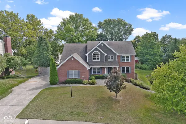 9259 Oak Knoll LN, Fishers, IN 46037