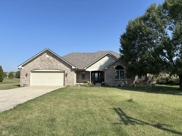5556 W Stinemyer RD,  New Palestine,  IN 46163