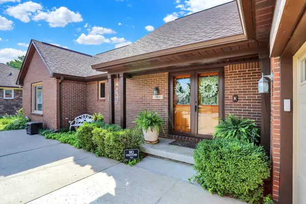 1411 Iron Liege RD, Indianapolis, IN 46217